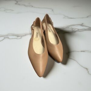 Paul Green Women's Beige Pointed Flats